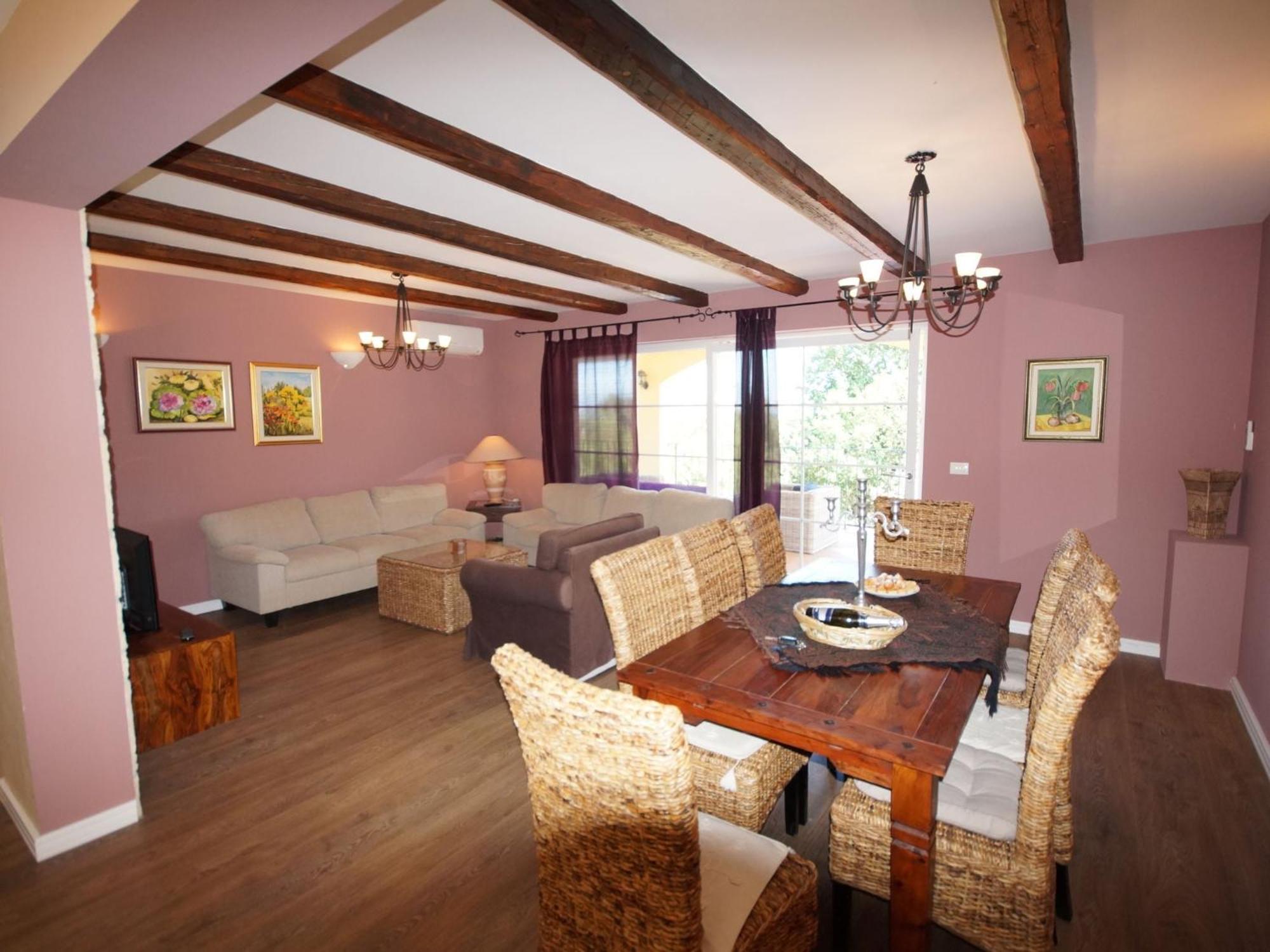 Lovely Villa With Pool, Wellness And Fenced Garden Rakalj Buitenkant foto