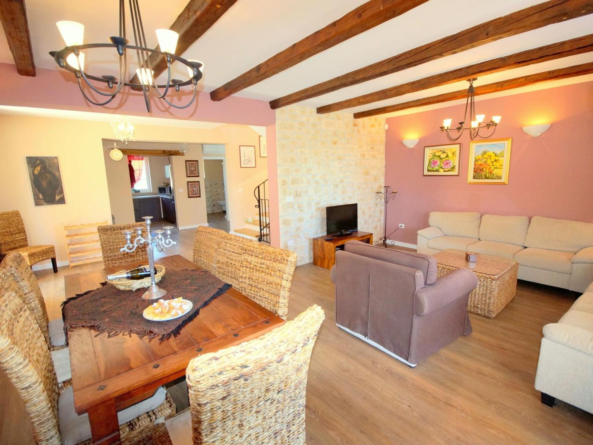 Lovely Villa With Pool, Wellness And Fenced Garden Rakalj Buitenkant foto